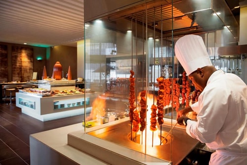 King Room Near To Capital Tower Abu Dhabi 8 Luxury Bookings