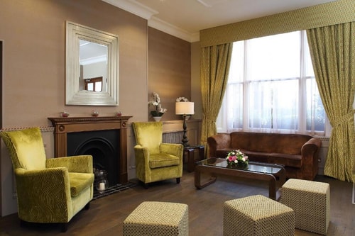 Double Or Twin Room Near Royal Mail Postbox LON 6 Luxury Bookings