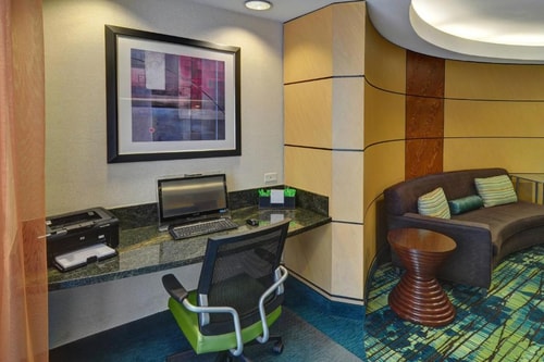 King Suite Near Octapharma Plasma DAL 13 Luxury Bookings