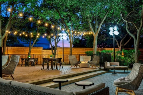 One Bedroom Suite Near Medieval Times Dinner DAL 7 Luxury Bookings