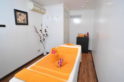 Deluxe Room Near Dubai Fertility Center 11 Luxury Bookings
