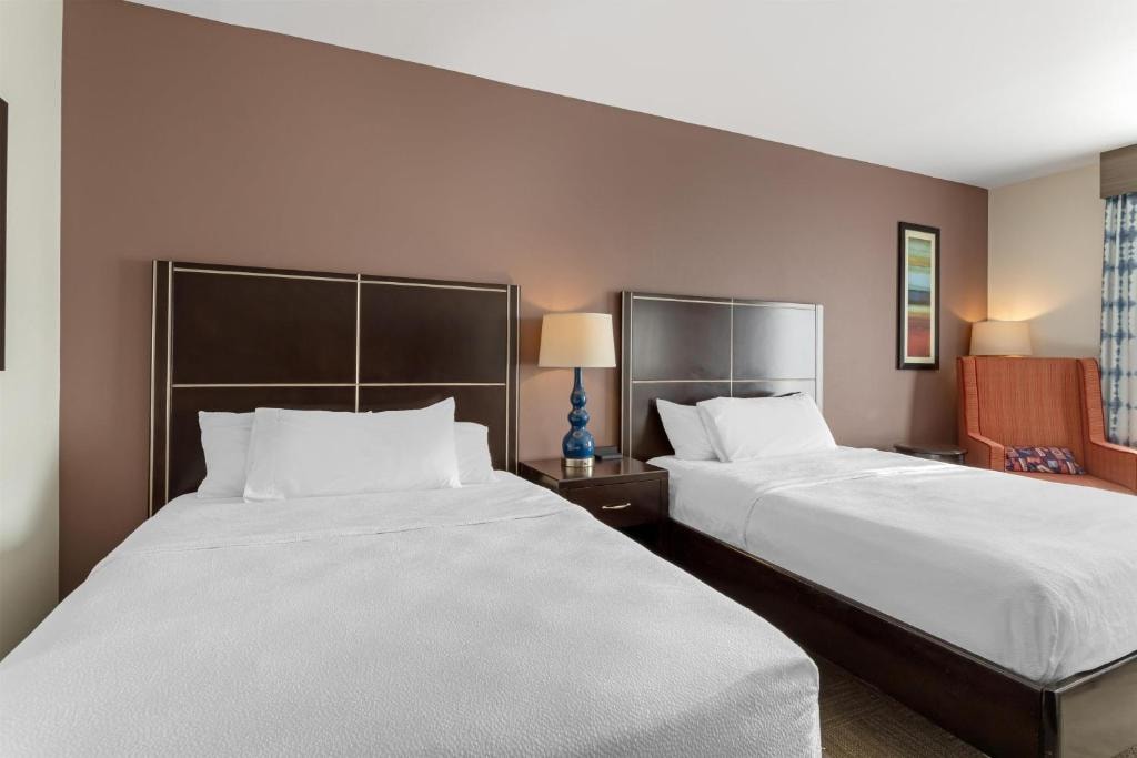 Queen Room Near AMF Windfern Lanes HOU Luxury Bookings