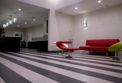 King Suite Near Collins Elementary School HOU 8 Luxury Bookings