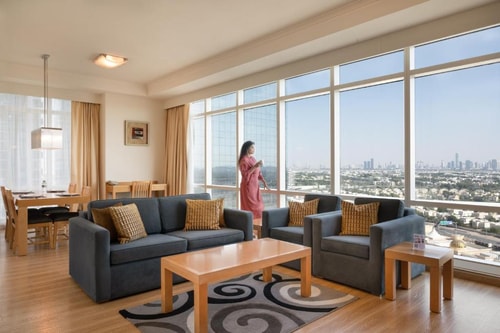 DELUXETwo Bedrom Suite Near The Coffee Club JLT 2 Luxury Bookings