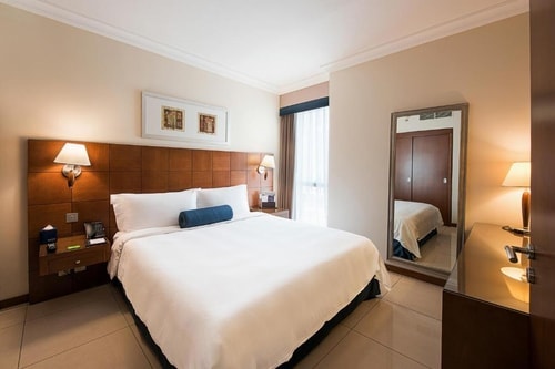 Classic One Bedroom Suite Near Al Nahyan Stadium Luxury Bookings