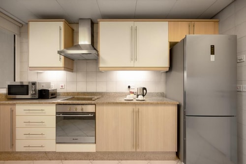 DELUXETwo Bedrom Suite Near The Coffee Club JLT 7 Luxury Bookings