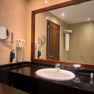 Two Bedroom Apartment Near To Al Ghurair Centre 7 Luxury Bookings