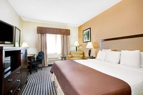 King Room Near Barnsco Texas Dallas DAL 1 Luxury Bookings