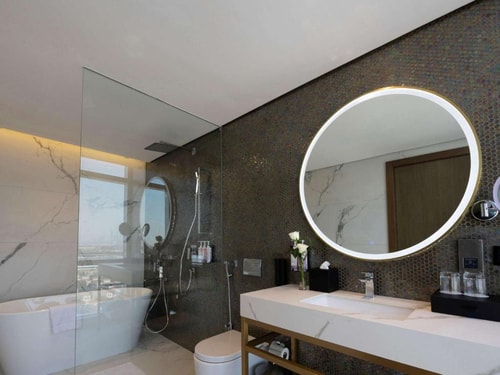 Premium King Room Near Jvt Community Park Dubai 3 Luxury Bookings