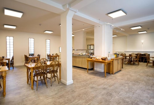 King Room Near Albert Gardens LON 9 Luxury Bookings