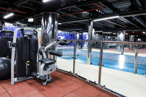 Classic King Room Near Port Saeed Dubai 15 Luxury Bookings