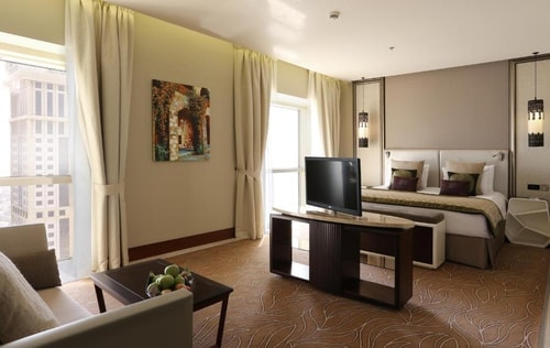 Executive Suite Near The Museum of the Future 1 Luxury Bookings