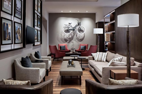 Guest Room Near Celebration of Life Park DAL 9 Luxury Bookings