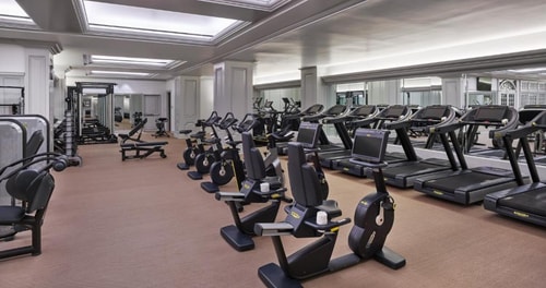 Superior Room Near Shake Shack Dallas Uptown DAL 6 Luxury Bookings