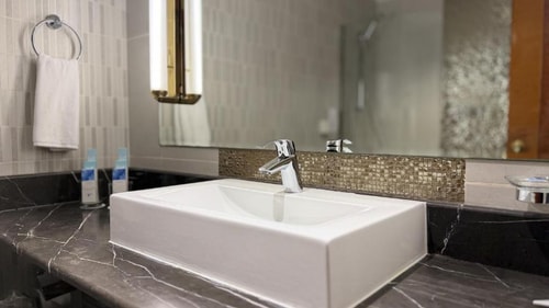 Premium Suite Near Near To Al Riqqa Metro Dubai 9 Luxury Bookings