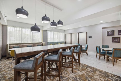 King Room Near Harris Central Appraisal HOU 11 Luxury Bookings