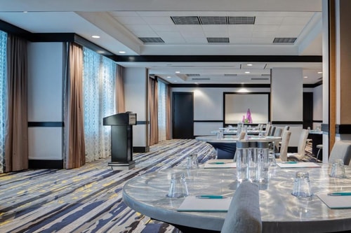 Junior Suite Near Two Galleria Tower DAL 14 Luxury Bookings