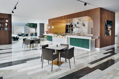 Deluxe King Or Twin Room Near Jvt Community Park 9 Luxury Bookings