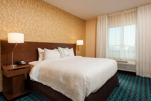 King Room Near Windfern Business Park HOU Luxury Bookings
