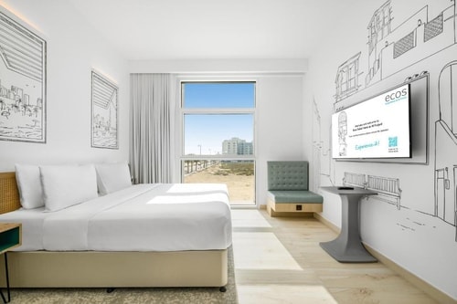 Standard King Room Near Grace Residency 1 Luxury Bookings