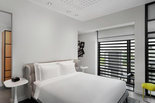 One Bedroom King Suite Near US Consulate Dubai 1 Luxury Bookings