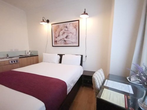 Double Or Twin Room Near Kildare Gardens LON 2 Luxury Bookings