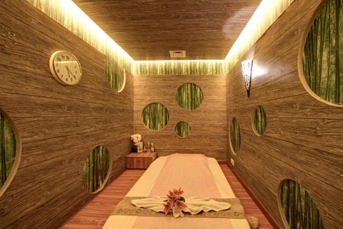 Deluxe Room Near Ghurair City 1 Bus Station 11 Luxury Bookings