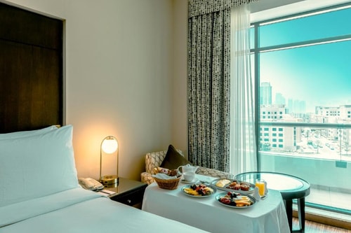 One Bedroom Suite Near Internet City Metro Station 2 Luxury Bookings