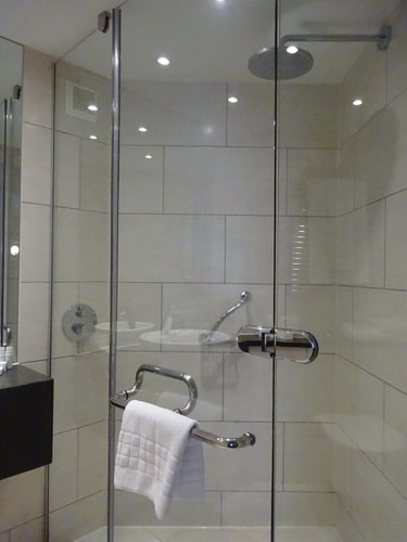 Superior Double Room Near Tanner Street Park LON 4 Luxury Bookings