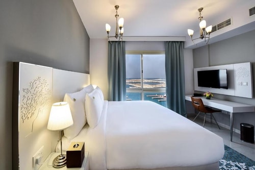 One Bedroom Apartment Sea View Near Lagoon Marina Luxury Bookings