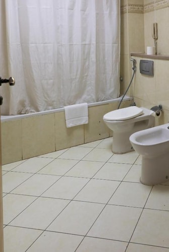 One Bedroom Apartment Near Bur Juman Mall 11 Luxury Bookings
