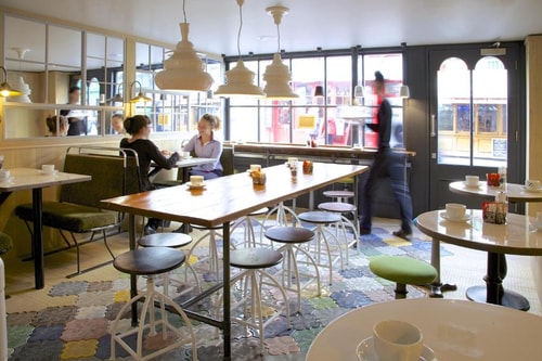 Queen Room Near The Phoenix Garden LON 5 Luxury Bookings