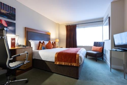 Superior Double Room Near Tanner Street Park LON Luxury Bookings