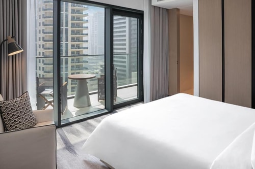 Deluxe Room City View Near Dubai Marina Mall Luxury Bookings