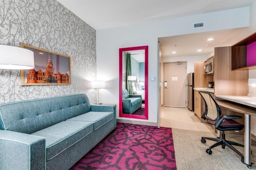 King Studio Suite Near American Red Cross DAL 3 Luxury Bookings