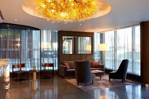 King Room Near Embankment Grocery LON 8 Luxury Bookings