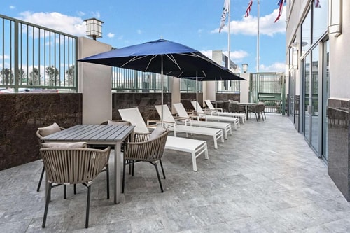 King Studio Suite Near George Bush Park HOU 10 Luxury Bookings