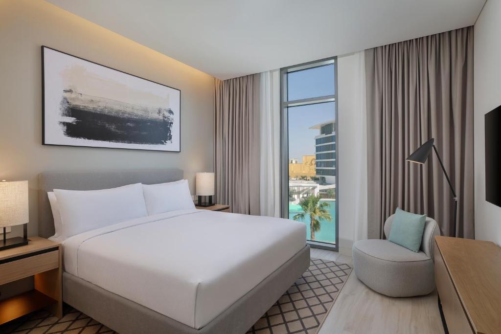 One Bedroom Apartment Near Yas Waterworld Car Park Luxury Bookings