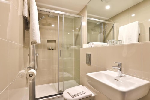 Superior Double Room Near Bayswater LON 4 Luxury Bookings