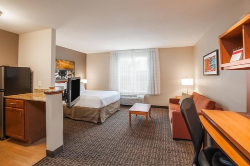 Queen Studio With Sofa Bed Near Planet Fitness HOU 2 Luxury Bookings