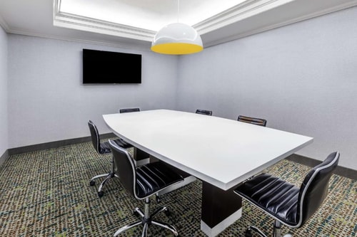 King room Near Krestmark Industries LP DAL 9 Luxury Bookings