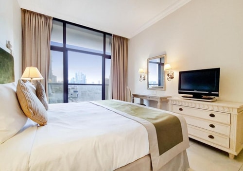 One Bedroom Apartment Next to Internet City Metro Luxury Bookings