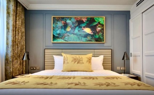 4 Bedroom Deluxe Apartment Near Barclays Bank LON 3 Luxury Bookings