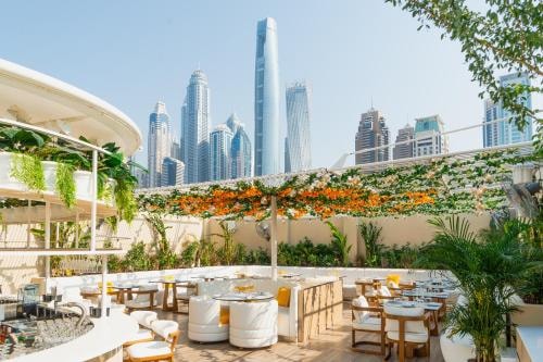 Luxury Club Oceanfront Room Near France Consulate 10 Luxury Bookings