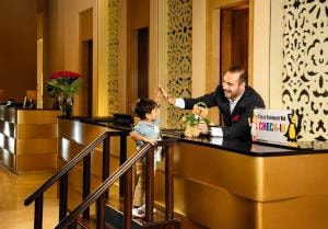 Deluxe King Room Palm Sea View In Palm Jumeirah 7 Luxury Bookings