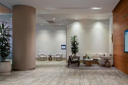 Traditional Guest Room Near Galleria Dallas DAL 14 Luxury Bookings