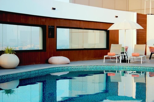 Deluxe King Studio Apartment Near Samana Avenue 16 Luxury Bookings