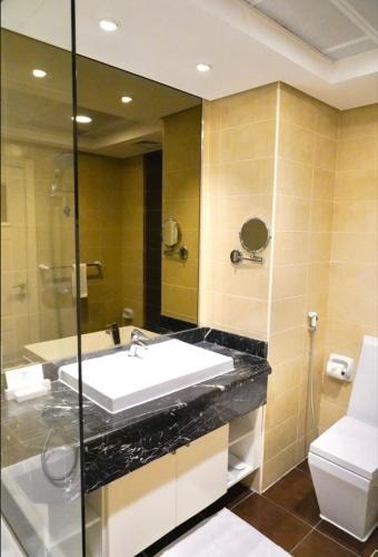 Standard Room Near Al Seef Village Mall Abu Dhbai 5 Luxury Bookings