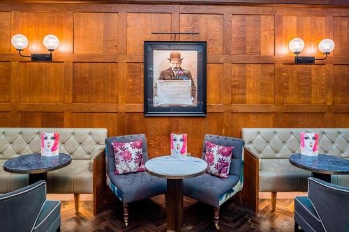King Room Near London City Mission LON 8 Luxury Bookings