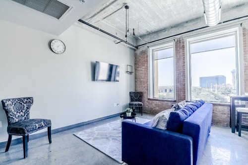One Bedroom Near Akard Plaza DAL 4 Luxury Bookings